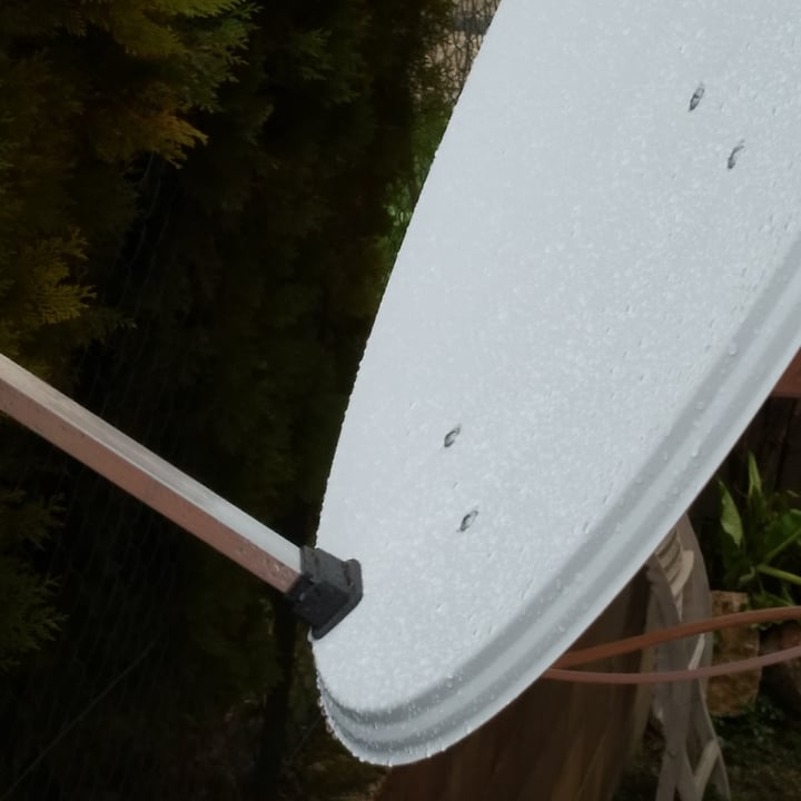 Test con pioggia - Acqua sulla parabola